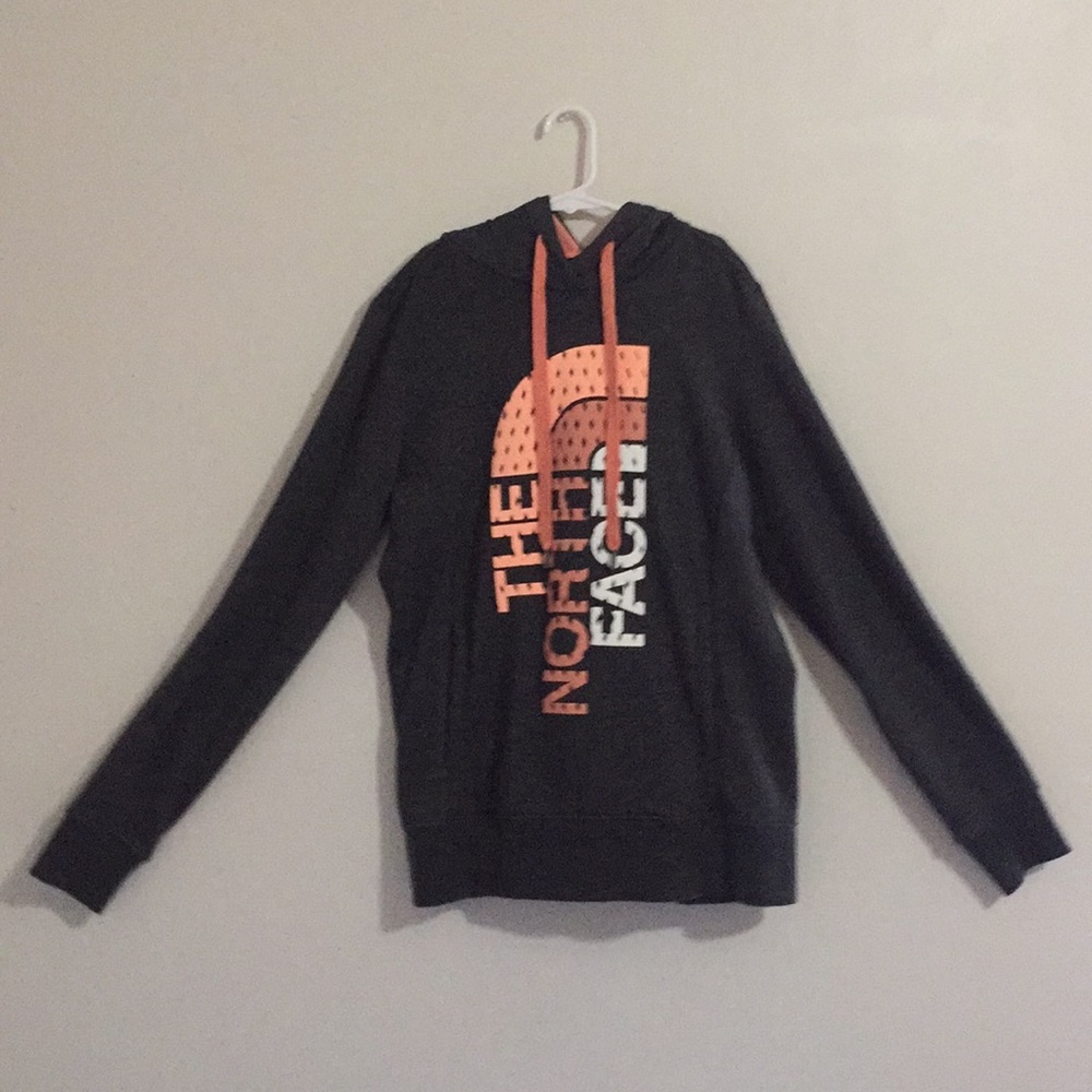 North Face Women’s Hoodie 🤤!